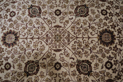 Sanukh Rug, Ivory Rug, Hand Knotted Oriental Rug