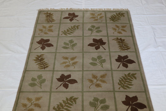 Hand Knotted Rug, Indian Traditional Rug