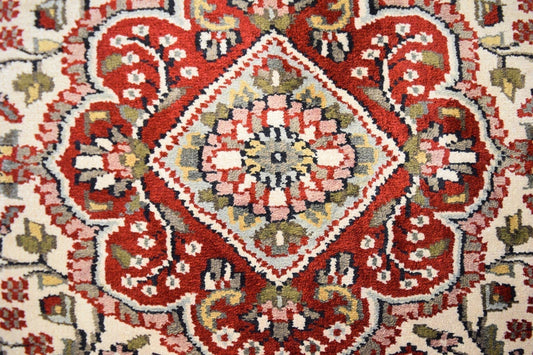 Kashmiri Rug, 3x4 Rug, Knotted Rug, Area Rugs bed Bath And Beyond, Entryway Rug Size Guide, Kitchen Area Rug